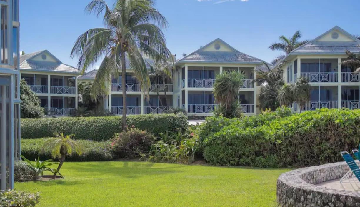 Beach Living At Plantation Village Blgs George Town Kültér fotó