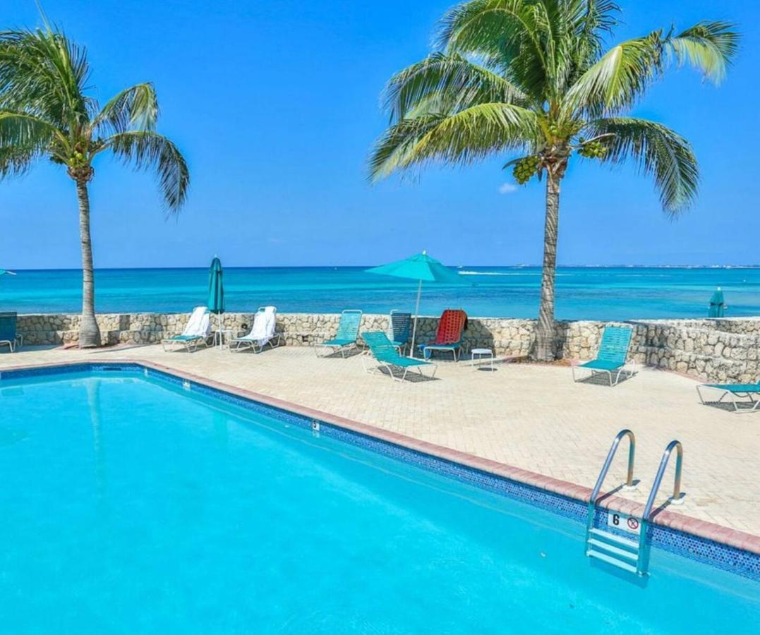 Beach Living At Plantation Village Blgs George Town Kültér fotó